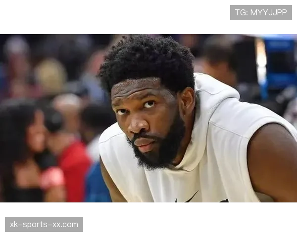 恩比德低位单打压制约基奇，效率更高